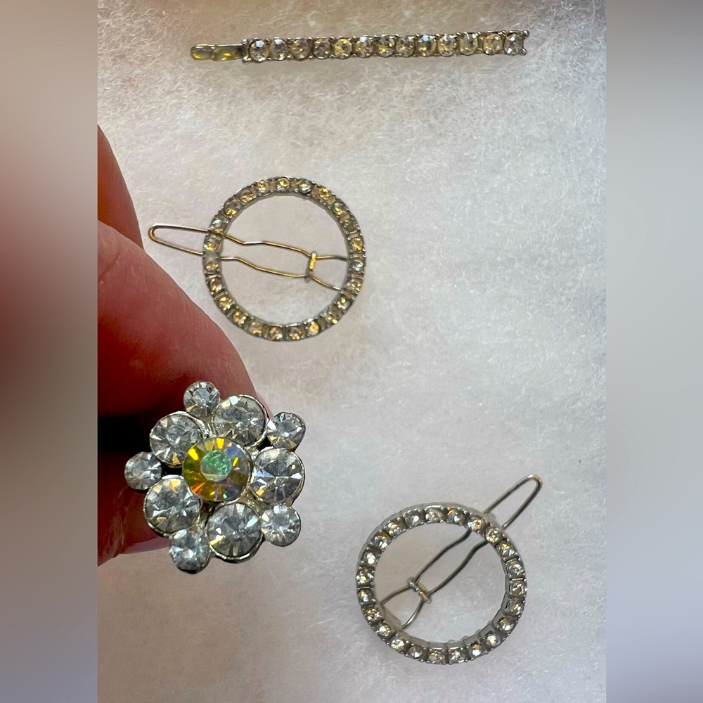 FOUR!!! Elegant Silver Crystal Hair Barrett’s Clips